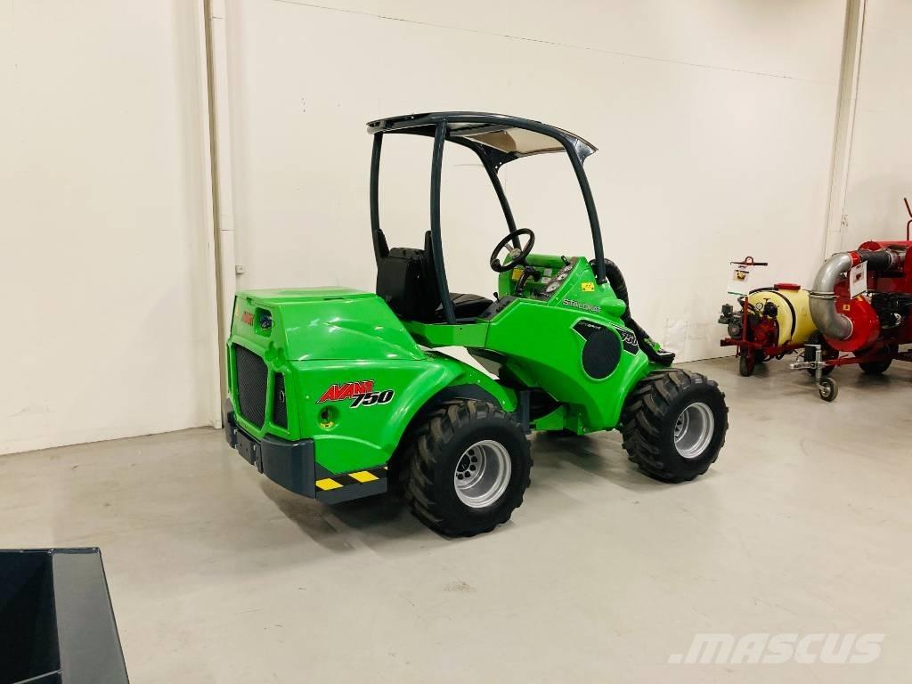 Avant 750 小型装载机