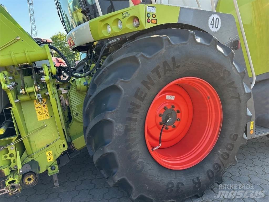 CLAAS Jaguar 970 青饲料收获机