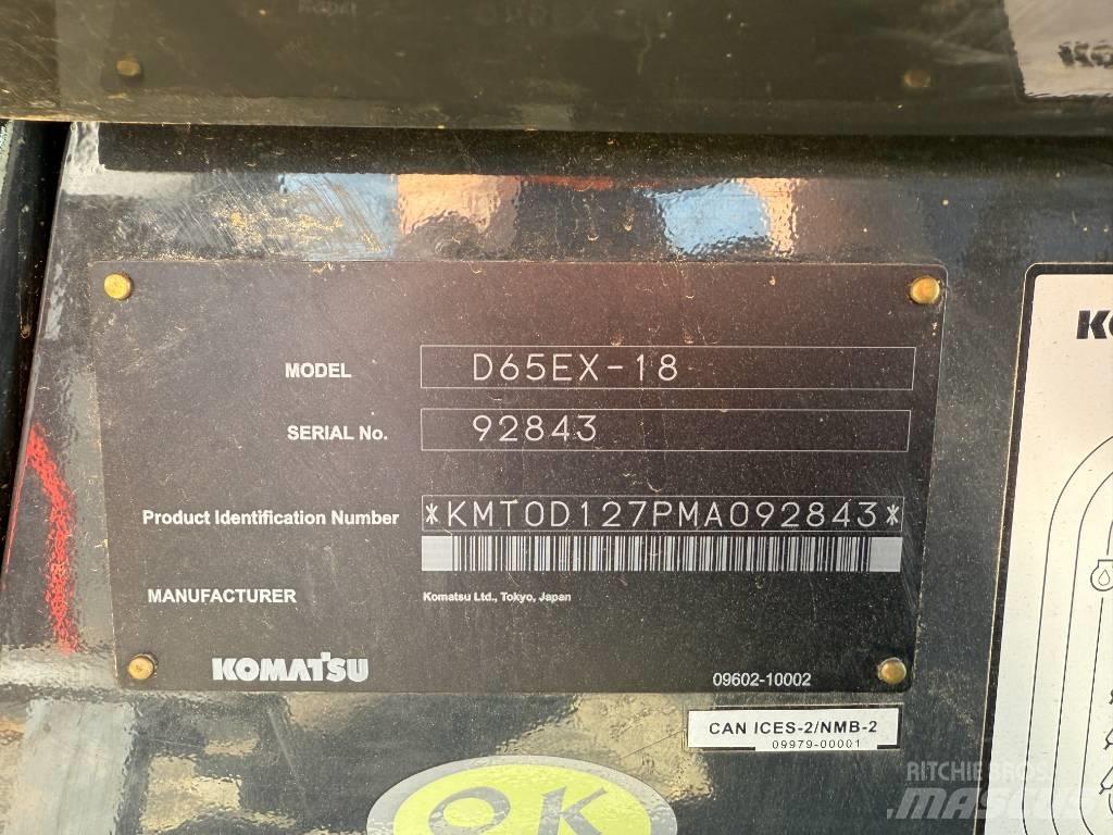 Komatsu D65EX-18 履带式推土机