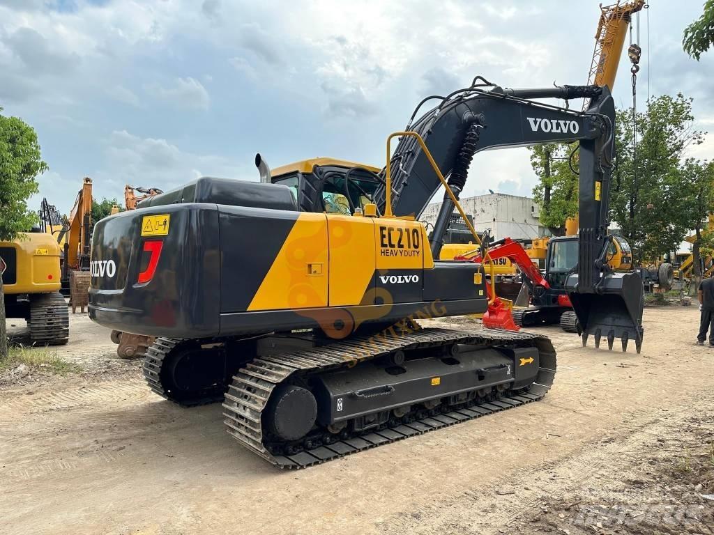 Volvo EC 210 B LC 履带挖掘机