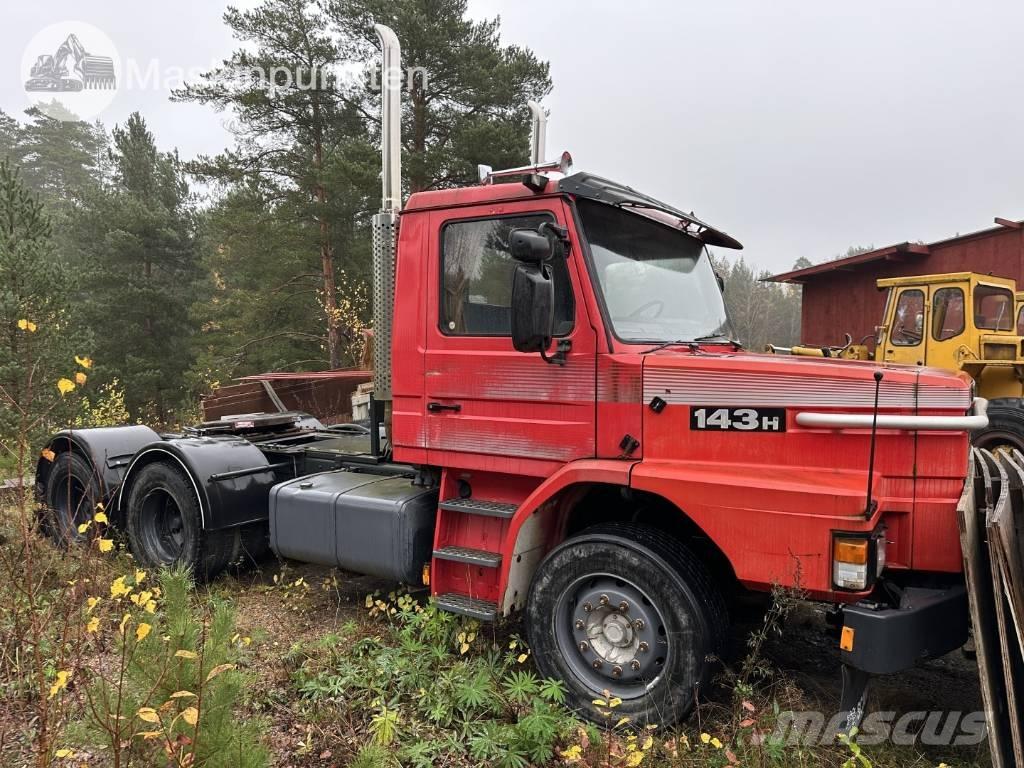 Scania T 143 H 牵引车