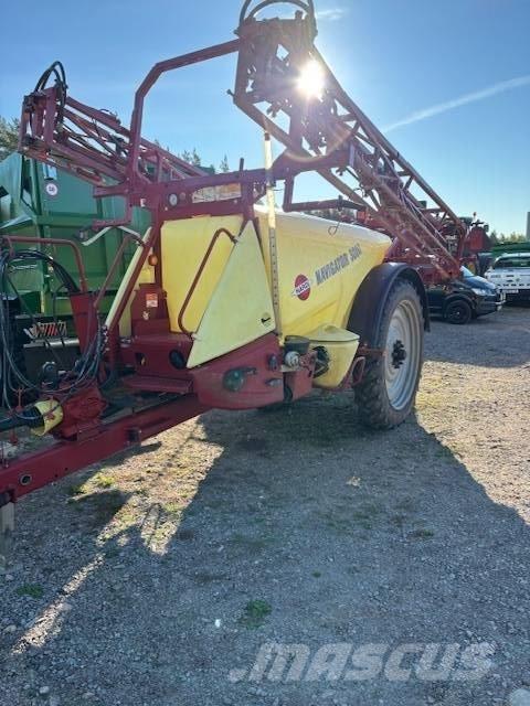 Hardi Navigator 3000 牵引式喷雾机
