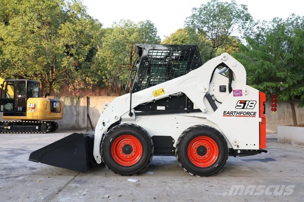 Bobcat S 18 滑移装载机