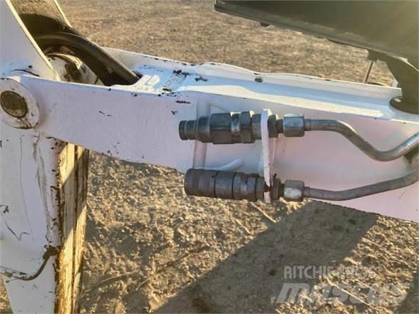 Bobcat 418 小型挖掘机