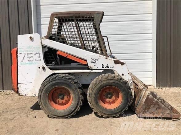 Bobcat 753 滑移装载机