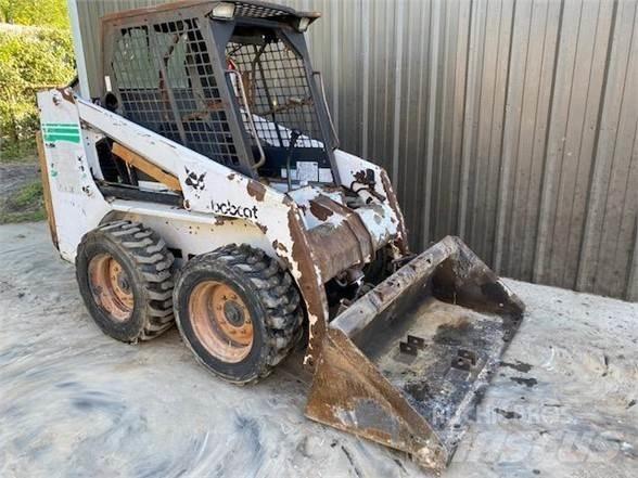 Bobcat 753 滑移装载机