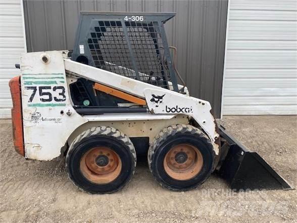Bobcat 753 滑移装载机