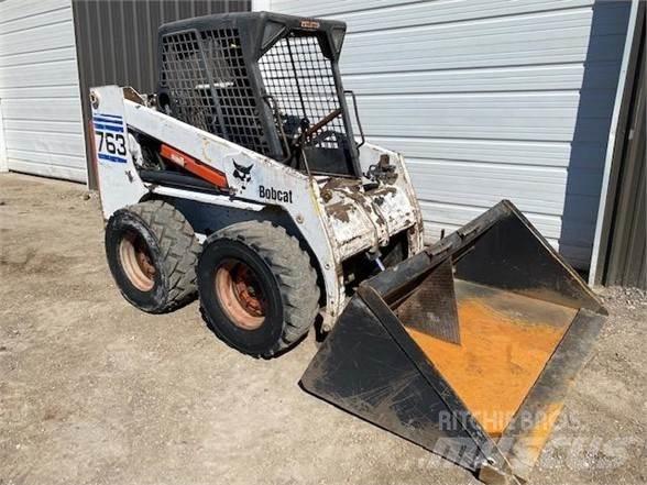 Bobcat 763 滑移装载机