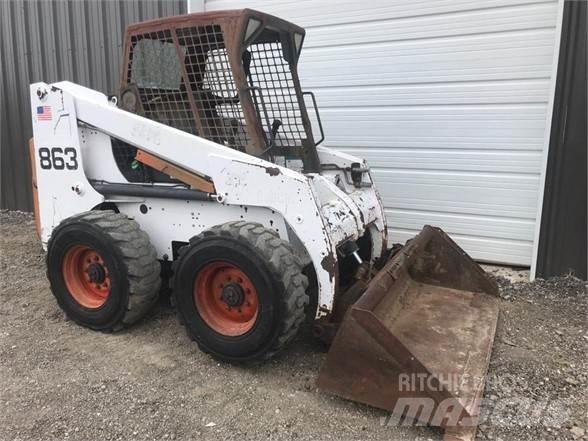 Bobcat 863 滑移装载机