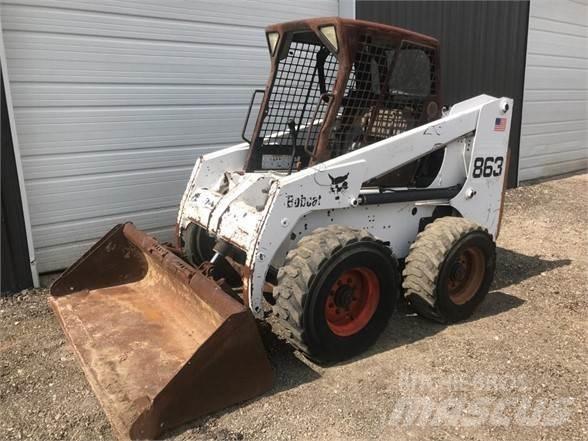 Bobcat 863 滑移装载机
