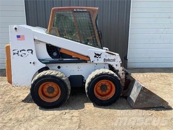 Bobcat 863 滑移装载机