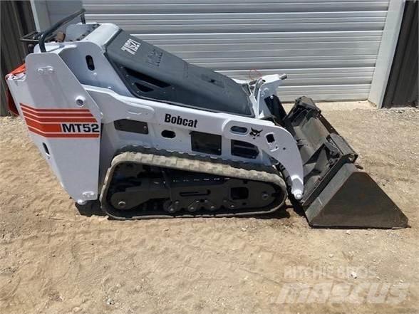 Bobcat MT52 滑移装载机