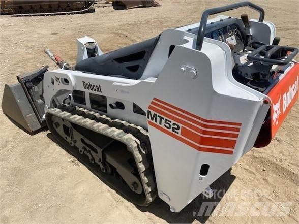 Bobcat MT52 滑移装载机