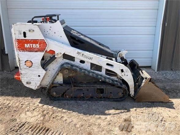 Bobcat MT85 滑移装载机