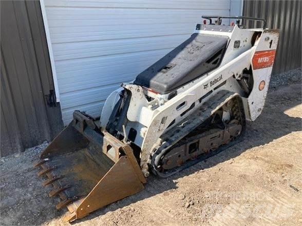 Bobcat MT85 滑移装载机