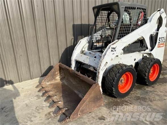 Bobcat S175 滑移装载机