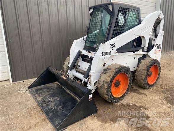 Bobcat S300 滑移装载机
