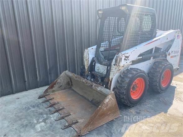 Bobcat S510 滑移装载机