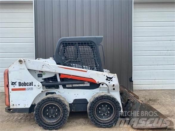 Bobcat S510 滑移装载机