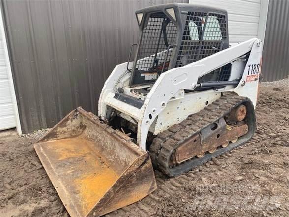 Bobcat T180 滑移装载机