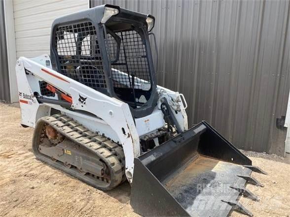 Bobcat T450 滑移装载机