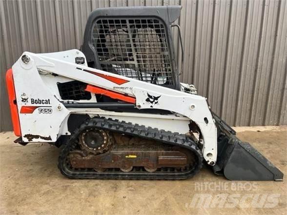 Bobcat T450 滑移装载机