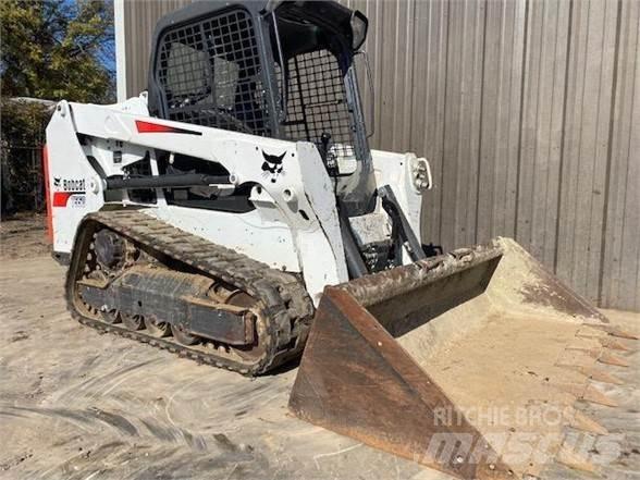 Bobcat T550 滑移装载机