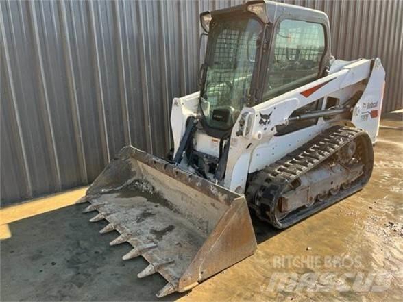 Bobcat T550 滑移装载机
