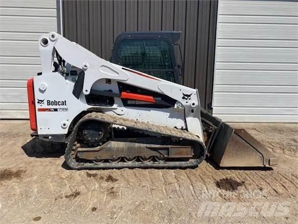 Bobcat T750 滑移装载机