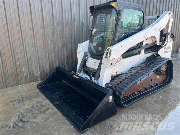 Bobcat T750 滑移装载机