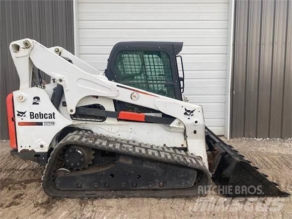 Bobcat T870 滑移装载机