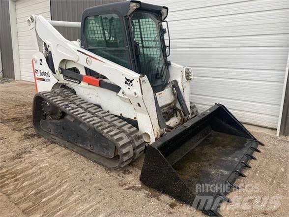 Bobcat T870 滑移装载机