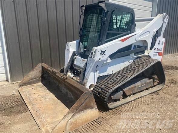Bobcat T870 滑移装载机