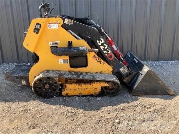 Boxer 322D 滑移装载机