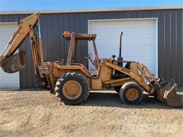 CASE 580E 反铲装载机