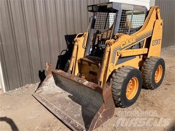CASE 85XT 滑移装载机