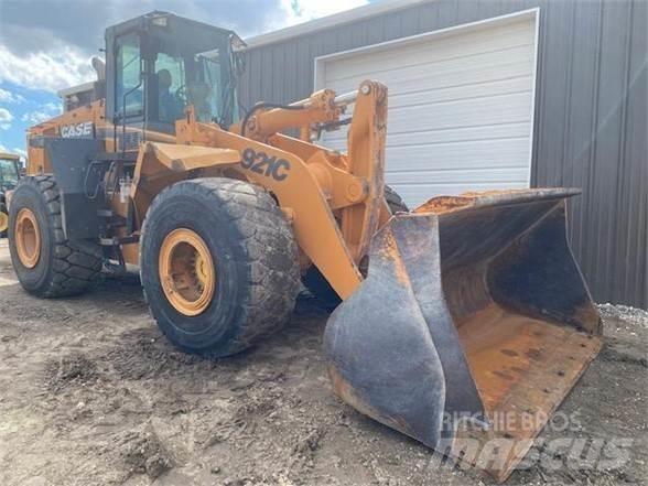 CASE 921C 轮式装载机