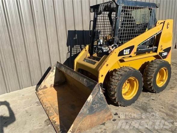 CAT 216B2 滑移装载机