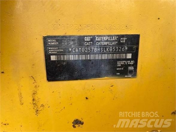 CAT 257B 滑移装载机