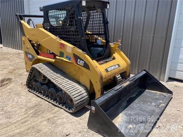 CAT 257B2 滑移装载机