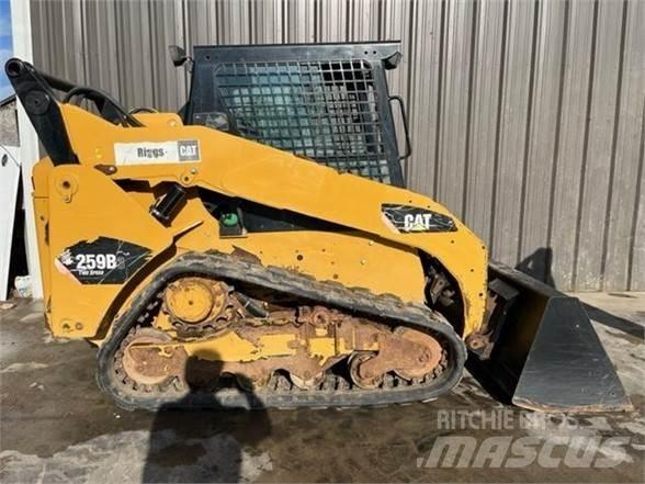 CAT 259B3 滑移装载机