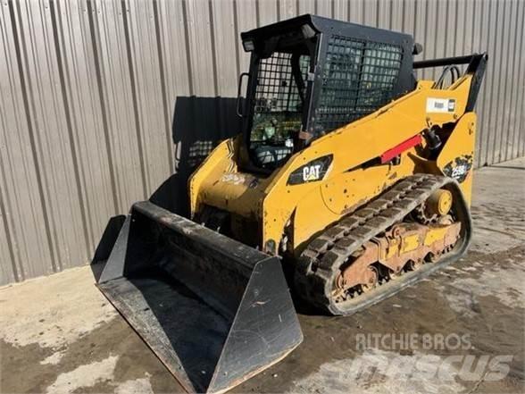 CAT 259B3 滑移装载机