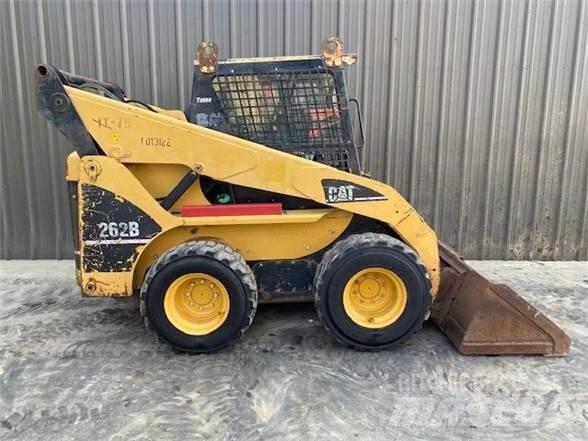 CAT 262B 滑移装载机