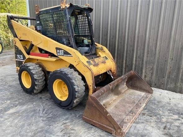 CAT 262B 滑移装载机