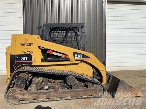 CAT 267 滑移装载机