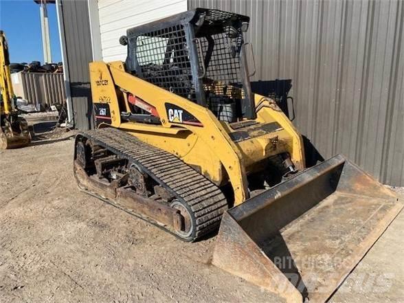 CAT 267 滑移装载机