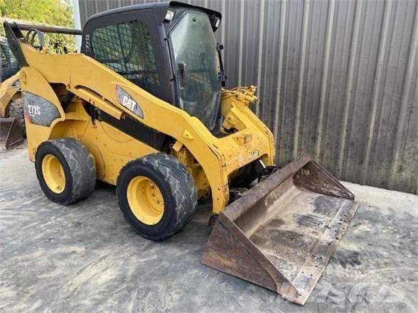 CAT 272C 滑移装载机