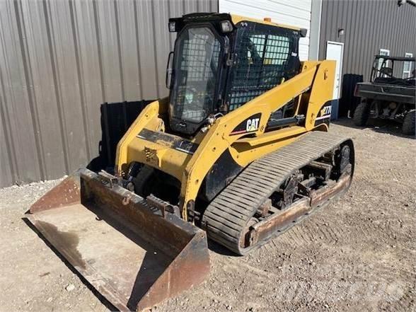CAT 277B 滑移装载机