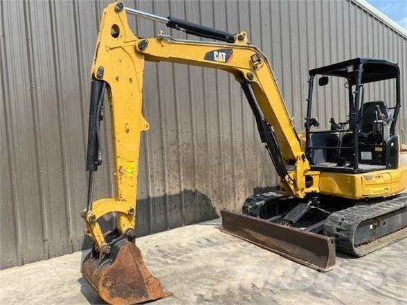 CAT 305.5E2 小型挖掘机
