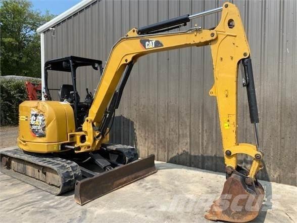 CAT 305.5E2 小型挖掘机
